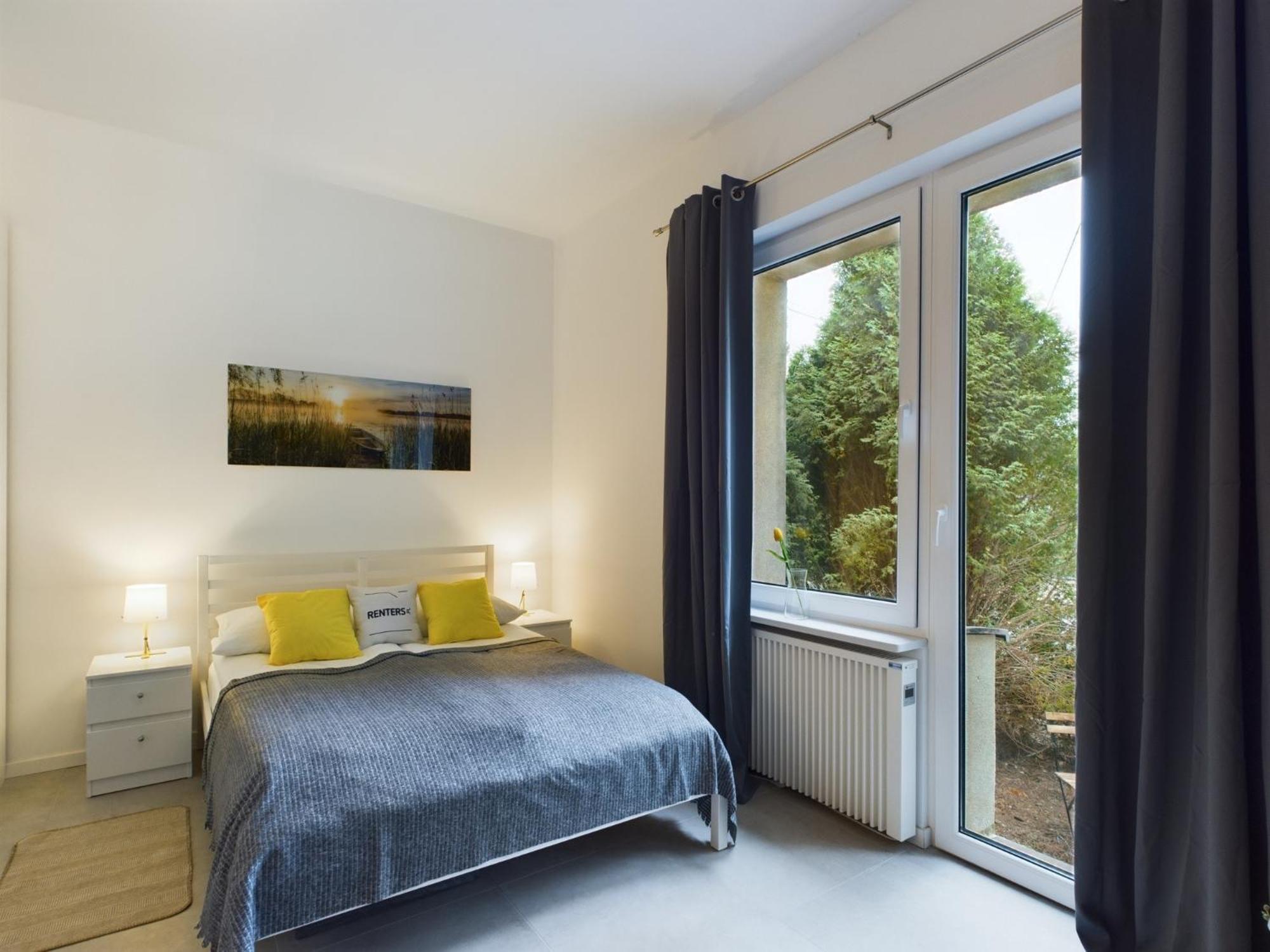 With Parking And Garden Near Chopin Airport By Renters * Warszawa