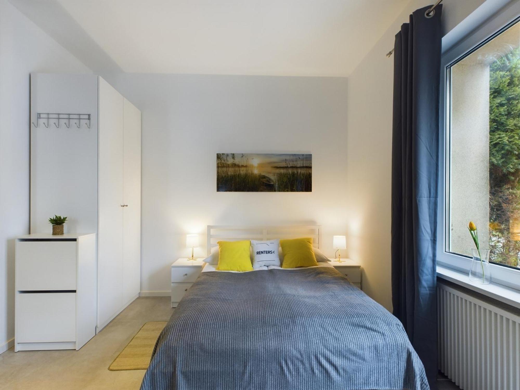 Apartament With Parking And Garden Near Chopin Airport By Renters Warszawa