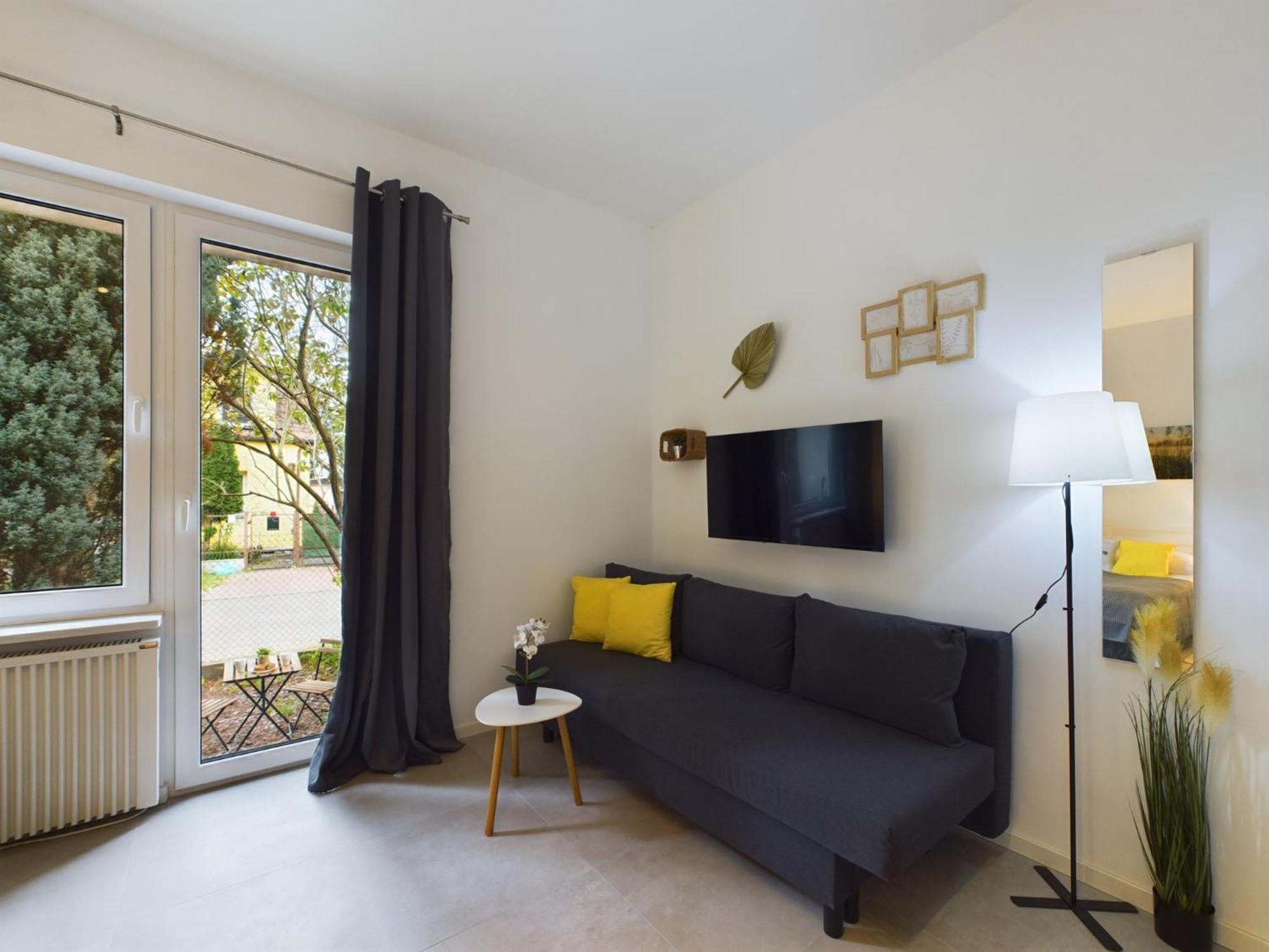 With Parking And Garden Near Chopin Airport By Renters Warszawa